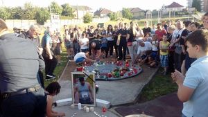 GALERIE FOTO | Apropiații lui Gheorghe Gușet s-au strâns la stadionul din Zalău, în cercul de aruncarea greutății, pentru a cinsti memoria fostului campion