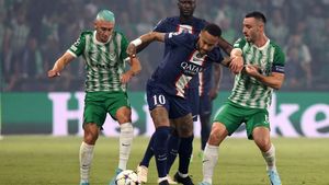 Un român vrea să elimine România de la EURO 2024 cu naționala Israelului! Anunțul momentului despre fotbalist