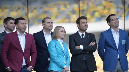 EXCLUSIV | "Trebuie să ne apărăm fotbalul de acești dezbinatori!". Mutu îi ia apărarea lui Contra: "Cel mai criticat selecționer din istorie". "Briliantul" nu crede în varianta Rădoi și a indicat oamenii potriviți pentru banca naționalei