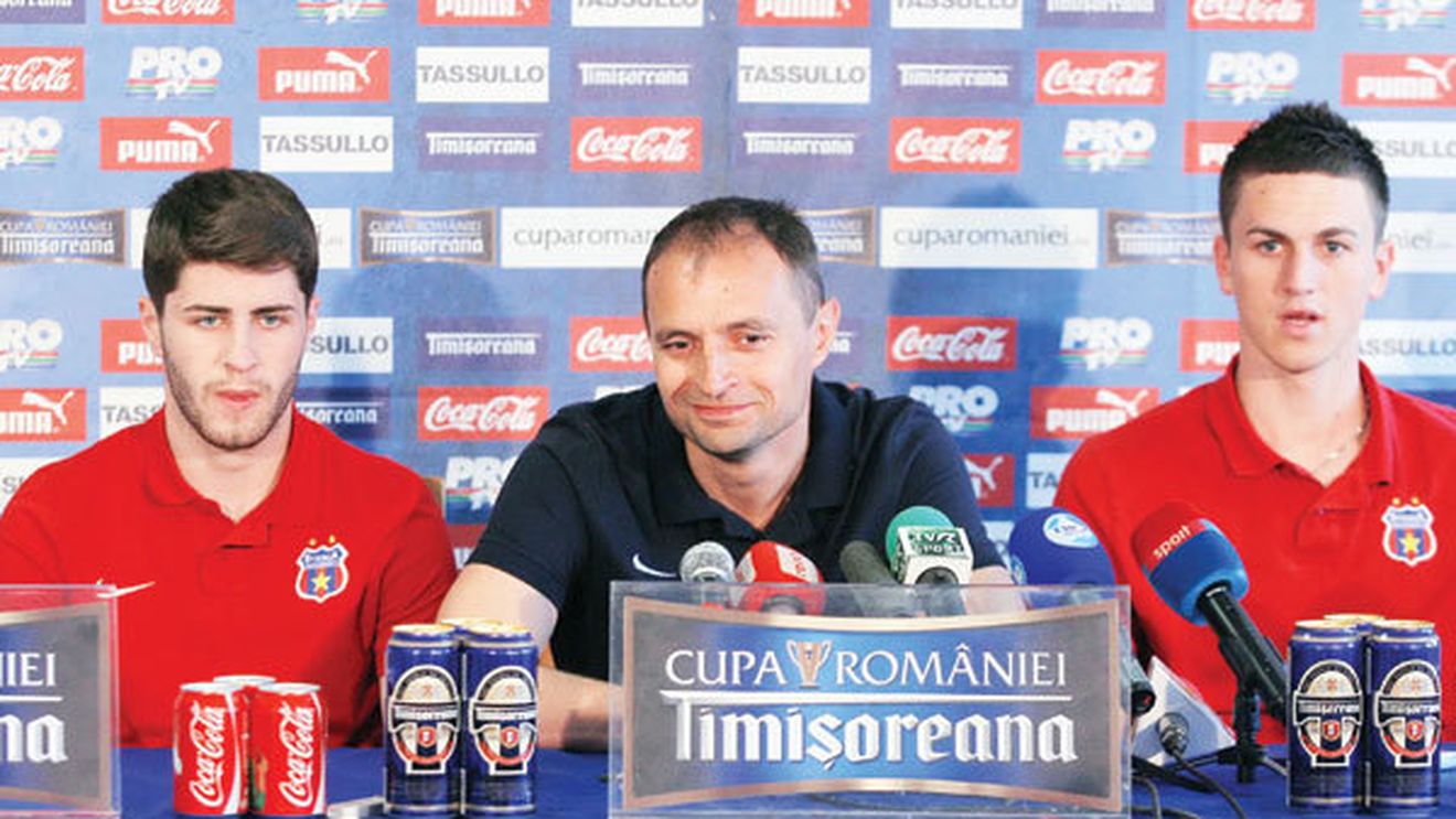 De ce sunt "câinii" ironici cu steliștii! Înțepături la conferința de presă