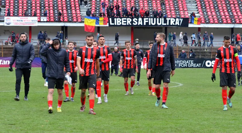 ACSM Reșița s-a înțeles pentru primele achiziții ale iernii! În Valea Domanului ajung un atacant, un mijlocaș dreapta și un mijlocaș central. Cristian Bobar: ”Sunt de acord să vină”