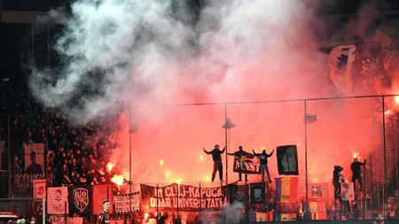 El este superstarul cunoscut de toți românii care ține atât cu U Cluj, cât și cu marea ei rivală CFR Cluj! Un nume uriaș din istoria fotbalului românesc i-a fost profesor de educație fizică: „Sunt mai apropiat de ei!” | INTERVIU