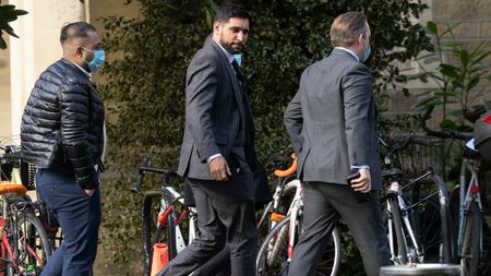 S-a mutat la Dubai după ce hoții i-au pus pistolul la cap și i-au furat ceasul