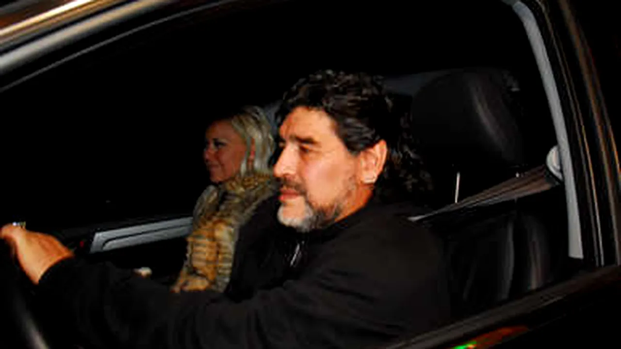 Maradona, rănit ușor într-un accident rutier