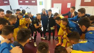 VIDEO | Tricolorii mici au făcut din nou senzație! Un nou discurs motivațional "marca U21": "Mergem acolo să ne schimbăm carierele". Ce și-au spus înainte de a intra pe teren împotriva galezilor
