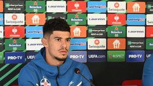 Florinel Coman, forțat de Gigi Becali? „Se vede că nu e o chestie naturală!”