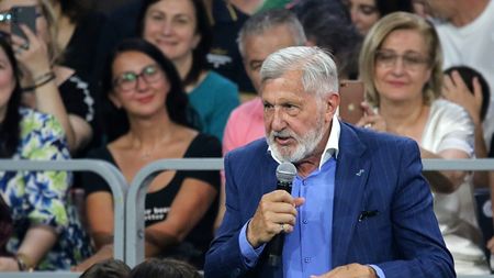 Divorțul care zguduie lumea bună din România continuă. I-a spus definitiv „Adio” lui Ilie Năstase: „Simți că te distrugi pe tine!”