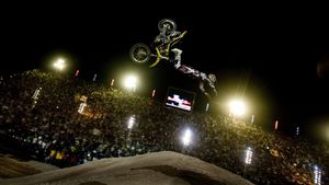 Red Bull X-Fighters în România!