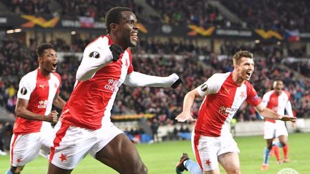 A "explodat" la FC Botoșani și a răpus Sevilla. Jucătorul care a fost la un pas de bogații din Premier League a fost cules de moldoveni din Germania: "L-am adus din Liga 4, pe un contract de 2.500 de euro"