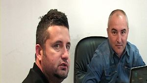 FOTO Suporterii Petrolului au ajuns la capătul răbdării!** Fanii "lupilor" i-au cerut raportul lui Răchită