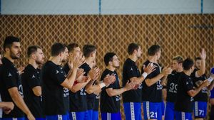 Dezvăluiri în cazul "Distrugerea Minaurului". "Managementul a fost defectuos, cumperi jucători și nu ești în stare să le plătești salariile". Destinul unui brand de legendă: campioana din 2015 la masculin a jucat doar sub denumirea de HCM în acte. Azi avem a treia echipă "Minaur" din ultimii 7 ani!