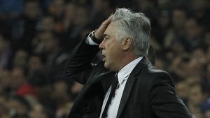 Fanii Realului s-au săturat de Ancelotti! VIDEO - Suporterii au scandat numele lui Mourinho la finalul meciului cu Atletico