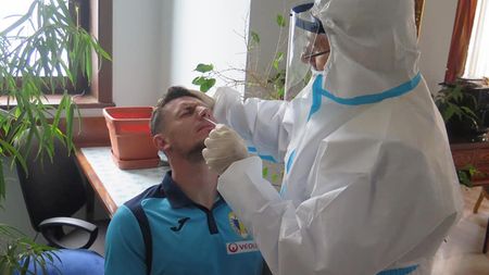 Vești bune la Ploiești! Petrolul, aptă să joace meciul cu Rapid cu jucătorii confirmați negativ la încă o testare împotriva SARS-CoV-2. Situația celor șase sportivi depistați pozitiv