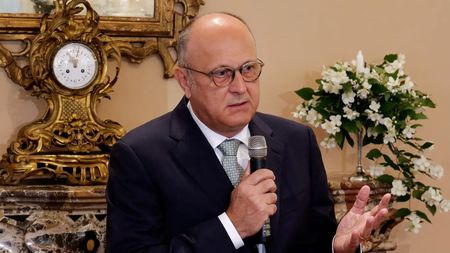 Dan Şucu a schimbat antrenorul. A numit un argentinian