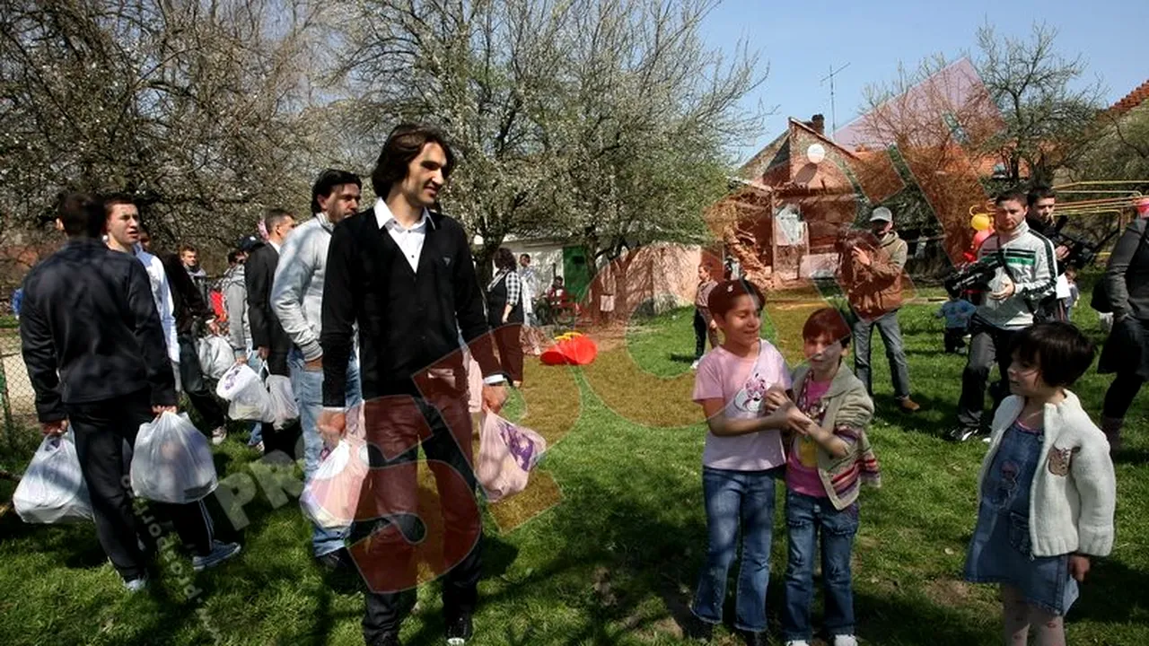 FOTO** Bănățenii au făcut cadouri copiilor orfani