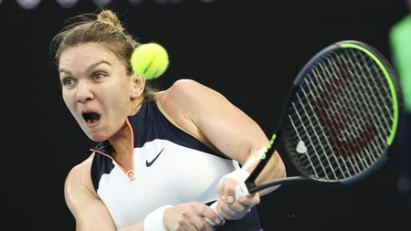 Ce lovitură! Execuția Serenei Williams din primul set a lăsat-o fără replică pe Simona Halep | VIDEO