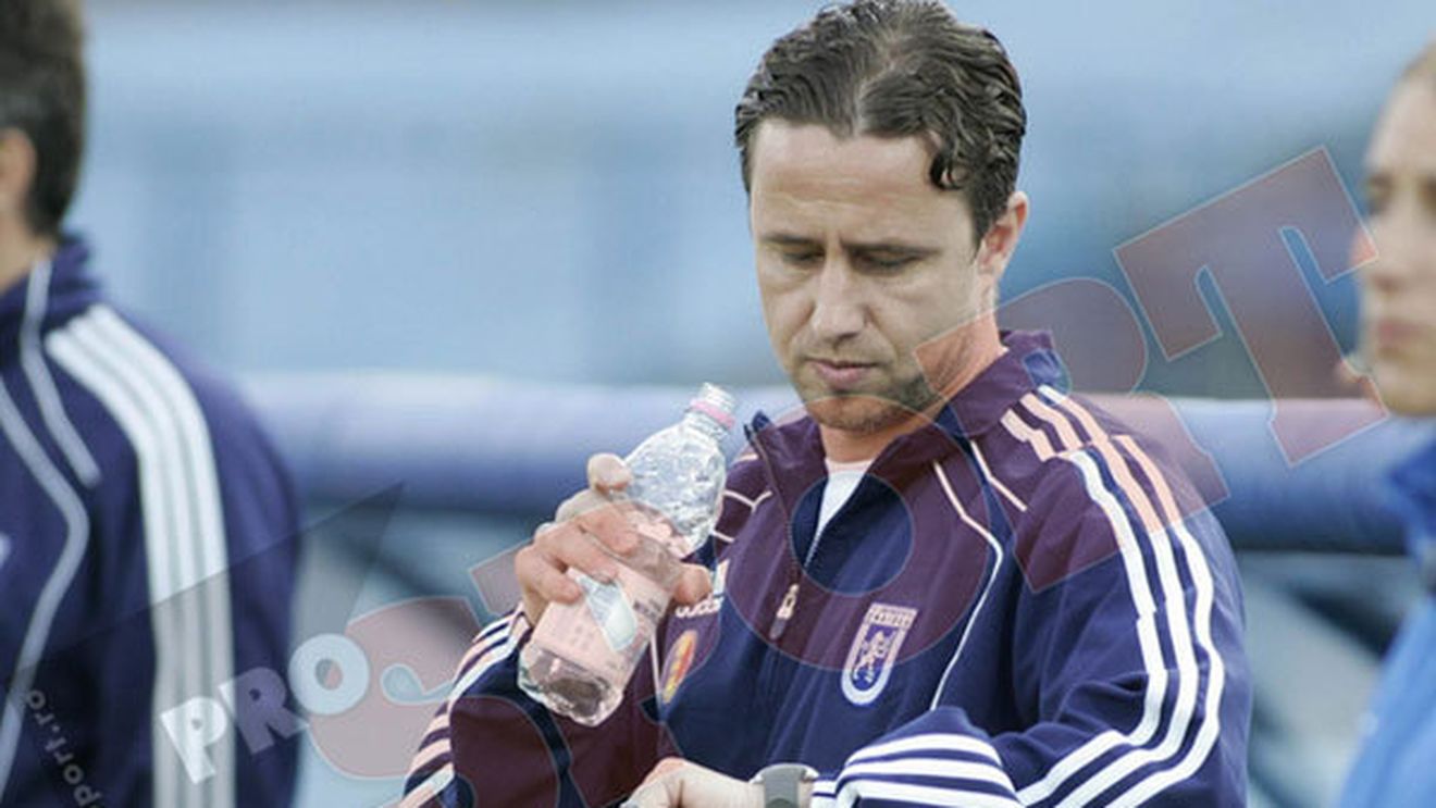 Cum explică Reghecampf înfrângerea cu Pandurii** și ce le-a spus jucătorilor