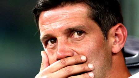 A văzut cum l-a numit Mourinho pe Chivu și i-a bătut obrazul în direct la TV: "De ce?"
