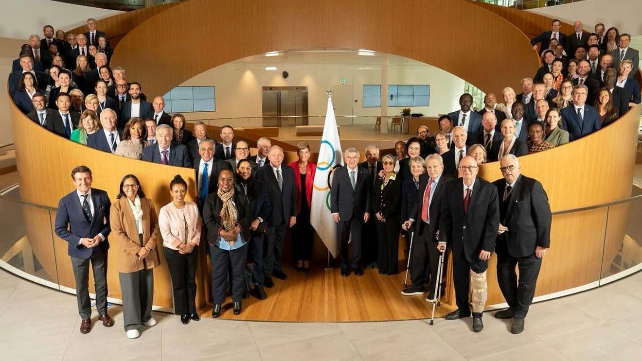 Puterea în cadrul CIO migrează, care sunt culisele scrutinului din 20 martie cu 7 candidați la start. Riscă „bătrânul continent” predarea torței? SPECIAL