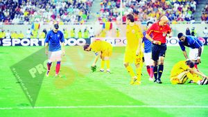 Rușine națională!** Pentru că noi nu suntem în stare, UEFA preia problema gazonului de pe Național Arena!