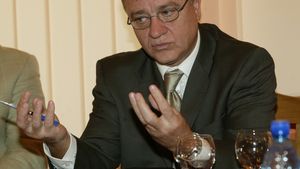 Sandu: "Sper să se înceteze cu victoriile frauduloase"