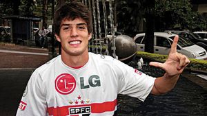 Juventus are sosia lui Kaka!** Vine tot de la Sao Paulo și seamănă incredibil cu mijlocașul lui Real Madrid!