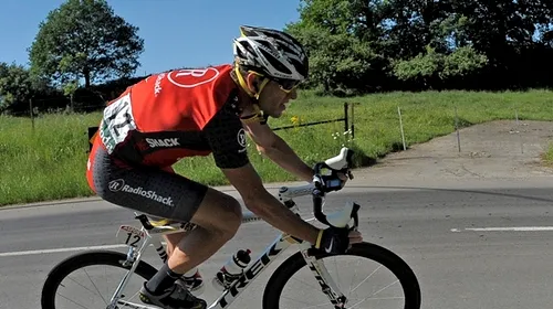 Lance Armstrong: „Am pedalat pentru Dennis Hopper în turul Elveției”