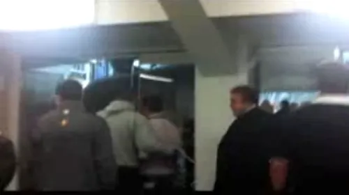 VIDEO În ziua judecății, au apărut imagini scandaloase de la bătaia dintre Bornescu și Cadu!** Portarul lui „U” strigă ca un „turbat”