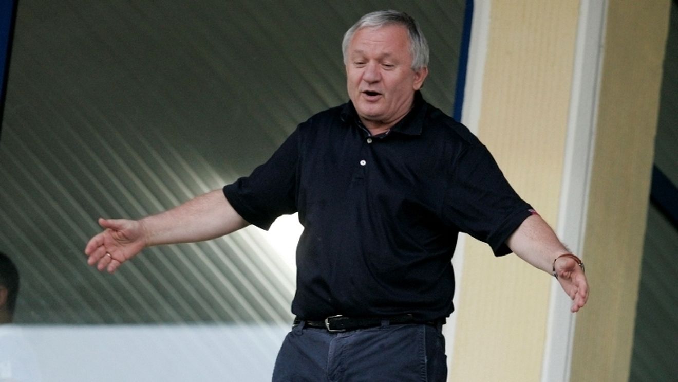 Porumboiu: "Cum să dea N'Doye tocmai în bară, în minutul 90?" | Badea: "E absurd să vorbești de blat"