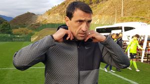Bogdan Vintilă, păcălit de „șmenarii” din Napoli. Cum a plătit antrenorul FCSB 300 de dolari pe o cutie de suc