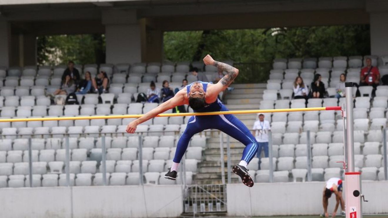 El e atletul patriot care și-a tatuat toată "România" pe braț: De la simbolurile dacice, Sfinxul din Carpați, Vlad Țepeș, Ștefan cel Mare și până la Mihai Viteazul | FOTO  