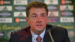 Kyros Vassaras, prezentat oficial ca președinte al CCA: "Am telefonul deschis doar pentru federație. În rest, nu sunt disponibil"