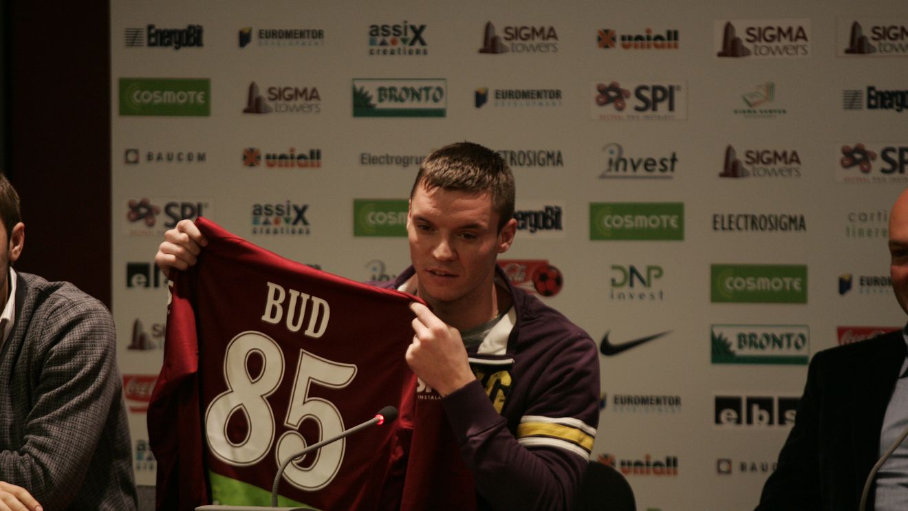 Bud:** "Trag să prind echipa"
