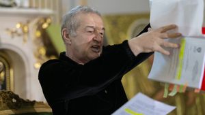 Gigi Becali i-a luat casa unui „şmecher” la licitație. Cum a ajuns miliardarul de la FCSB să i-o vândă tot acestuia: „Vă aduc actul să vedeți”