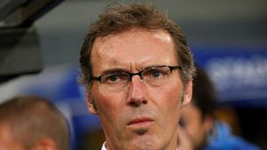 Blanc își pune "cocoșii" să cânte imnul:** "Le-am dat versurile să le învețe"