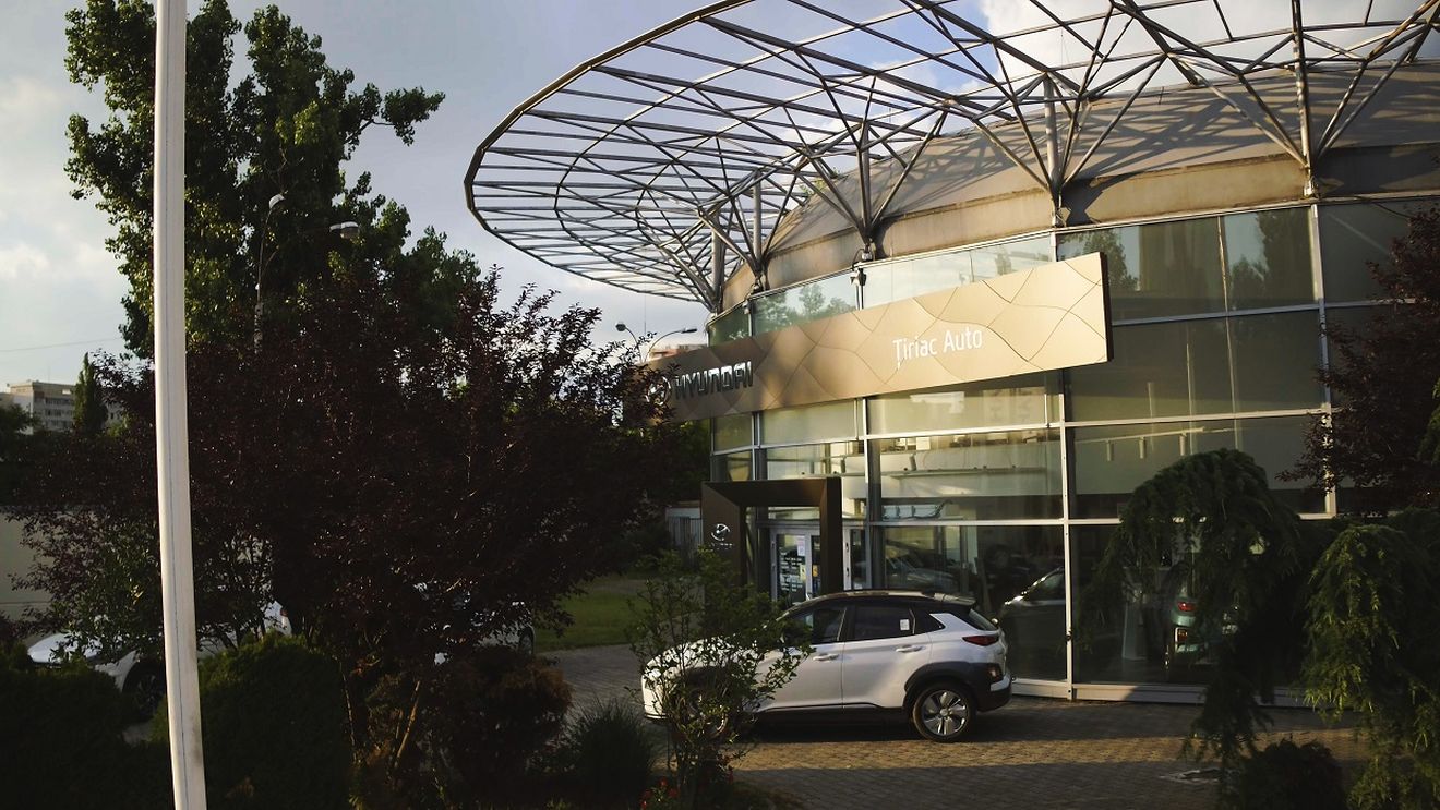 ADVERTORIAL | 5 motive să-ți cumperi mașina de la un dealer auto local