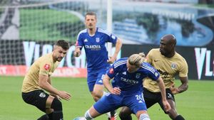 FC Voluntari, revenire de senzație ca în Bundesliga! FC U Craiova, pe urmele Borussiei Dortmund după ce a luat două goluri cu un om în plus | VIDEO