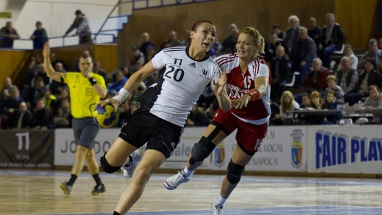 Interul Laura Oltean a părăsit vicecampioana "U" Jolidon Cluj