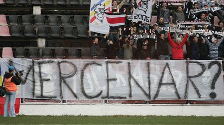 Galeria lui "U" Cluj l-a taxat pe Dorinel: "Mercenar?"