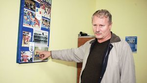 Ghionea făcea naveta la Caracal cu „nașu''"