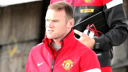Paparazzi au dat o super lovitură!** FOTO Ipostază jenantă în care a fost surprins Rooney într-o gară din Anglia