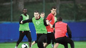 Zicu zâmbește din nou