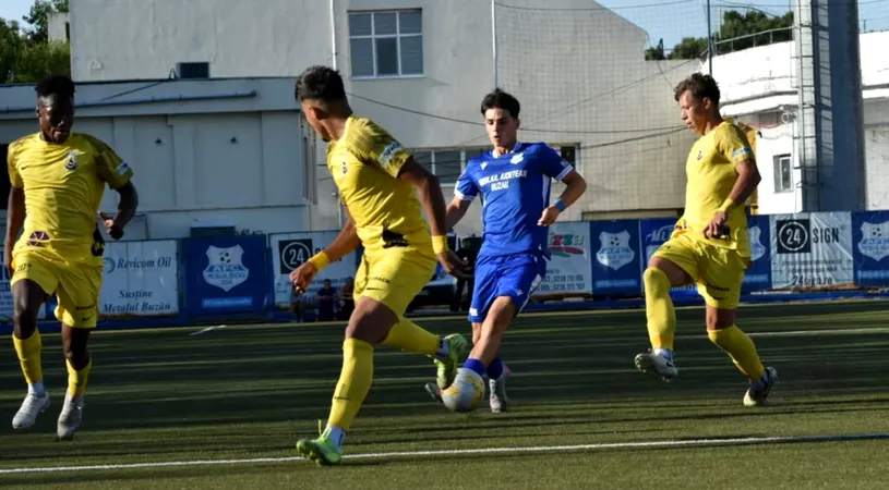 Ceahlăul se întoarce pe terenul unde a fost executată la începutul sezonului, dar acum are alt antrenor. Cristian Pustai speră să plece neînvins de pe sinteticul din Crâng