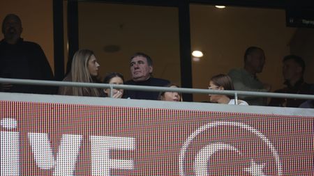 Gică Hagi, adus cu escortă la stadion! „Regele” a avut nevoie de protecție înainte de Turcia - România