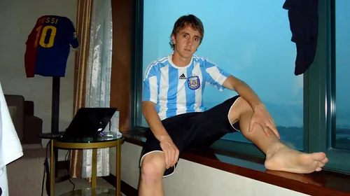 FOTO – Lucas „Messi” Garcia, pregătit pentru El Clasico. A agățat pe perete un poster cu idolul lui, alături de două afișe cu fiica sa