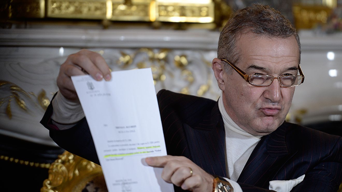 Becali a scos actele și face dezvăluiri: "Trebuia să luăm Steaua în trei!" Planul din care mai făceau parte Pițurcă și Păunescu: "Deci a votat Piți să fur eu Steaua, nu?!"