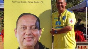 Fotbalul din altă lume! Este incredibil cât câștigă un jucător din Malawi, țara unde românul Mario Marinică conduce loturile naționale. Nu există cale ferată și deplasările se fac cu autocare second hand