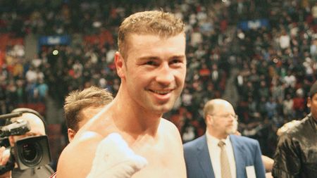 Bute a primit un apartament cu trei camere, promis de Primăria Galați