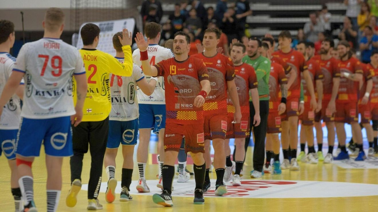 Foștii mari handbaliști ai României, reacții diverse după revanșa cu Insulele Feroe! Nicolae Munteanu, critici la adresa tricolorilor: „Dacă nu era el, era dezastru!”. Cristian Gațu, mai blând de această dată | EXCLUSIV