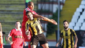 Stoican, la fel ca Teja. FC Brașov - Dinamo 1-0. Înfrângere rușinoasă pentru "câini", care au primit gol în superioritate numerică